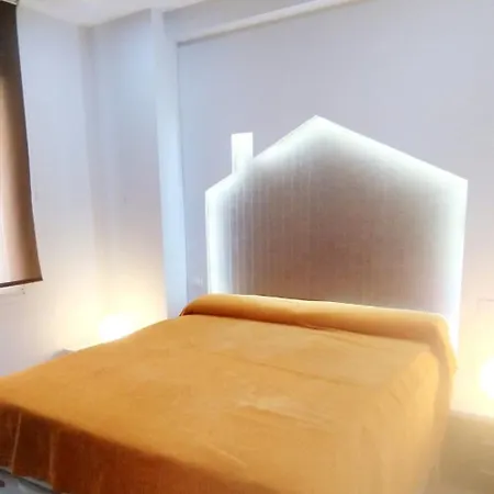 Picasso - Quiet Renovated With Oven And Dishwasher And Lift - Steps From Calle San Miguel Appartement