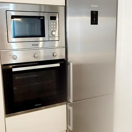 Picasso - Quiet Renovated With Oven And Dishwasher And Lift - Steps From Calle San Miguel * Torremolinos