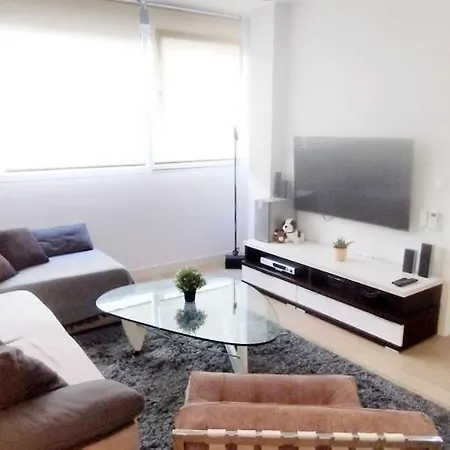 Picasso - Quiet Renovated With Oven And Dishwasher And Lift - Steps From Calle San Miguel Appartement Torremolinos